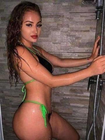 Карина Горячая Брюнетка фото 3